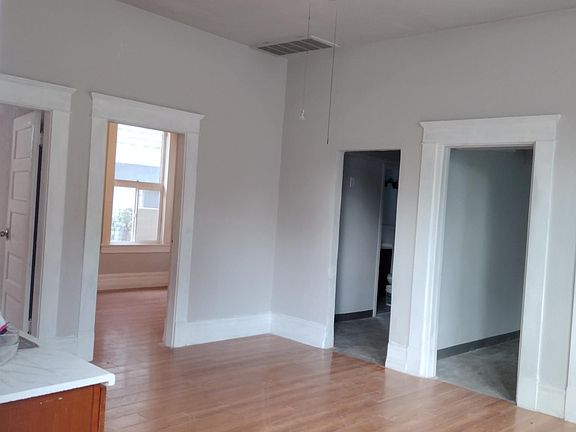 2nd image of 1188 N Park Ave