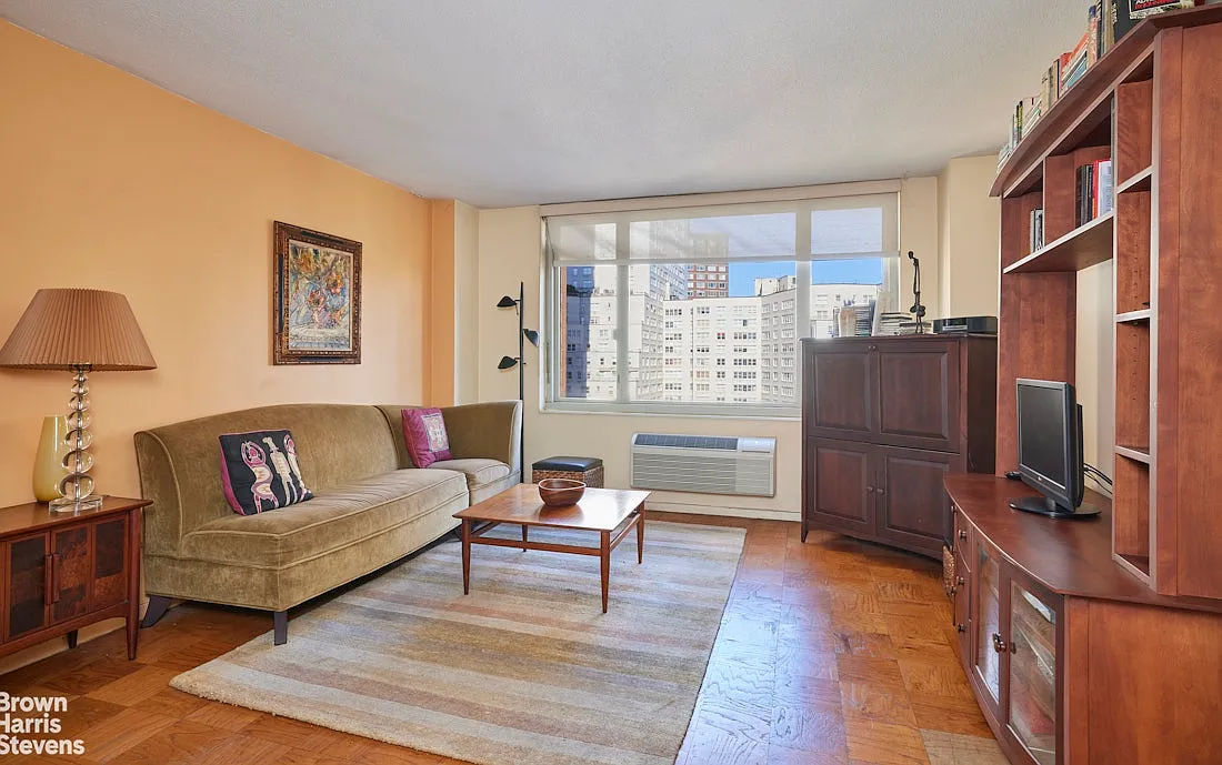 130 West 67th Street — Photo 1