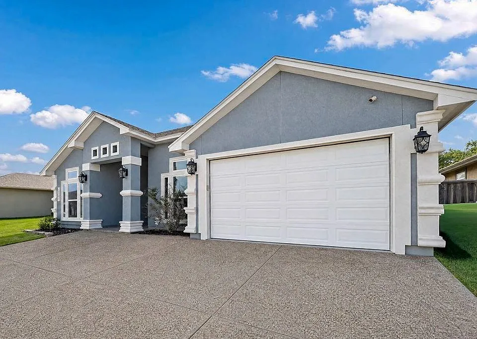 3045 Saint Eustatius Way