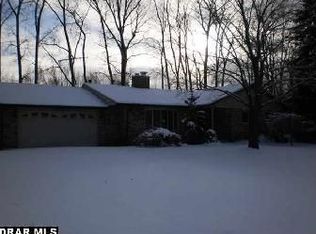 22235 Sibley Rd, Brownstown, MI 48193