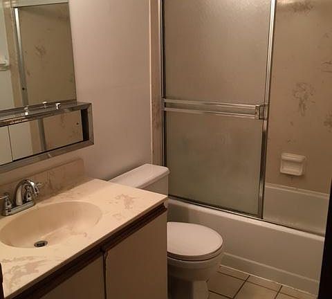 4th image of 687 N High St #2G