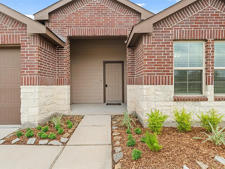 6414 Clyde Arbor Dr — Photo 4