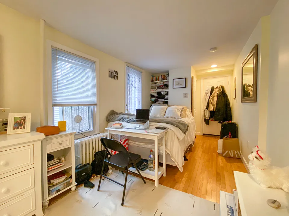 44A Joy St #7