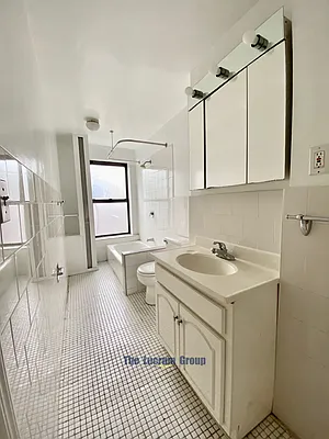 Rented by Lucrum Group | media 7