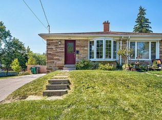 3406 Fellmore Dr, Mississauga, ON L5C 2E3