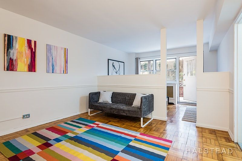 1st image of 321 E 45th St APT 1B