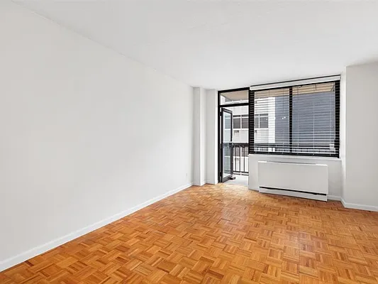 Rented by Maximo Properties | media 3