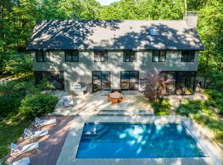 7978 Harbert Rd, Three Oaks, MI 49128