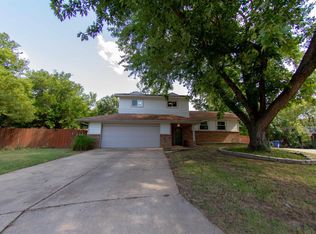 220 E Park Place Ct, Derby, KS 67037