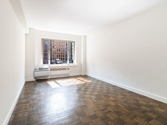 3rd image of 35 E 35th St APT 10G