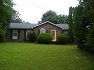 587 Lafayette Rd, Clarksville, TN 37042