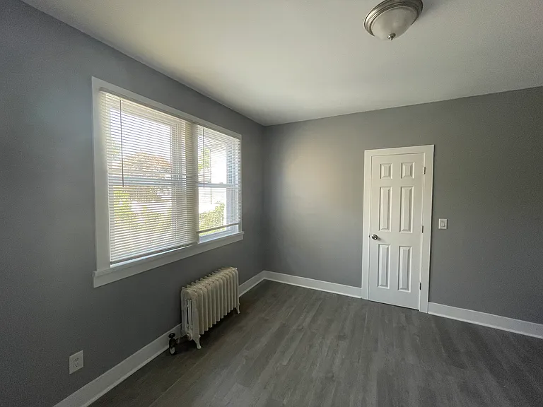 521 Kearny Ave #1L — Photo 6