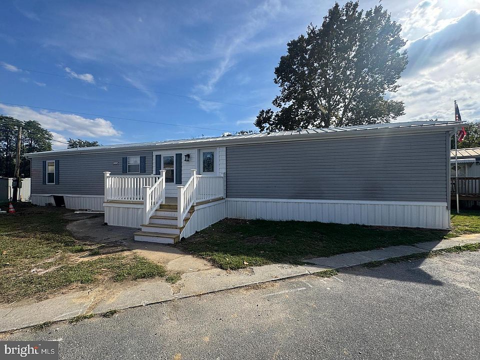 1st image of 37 George Dr