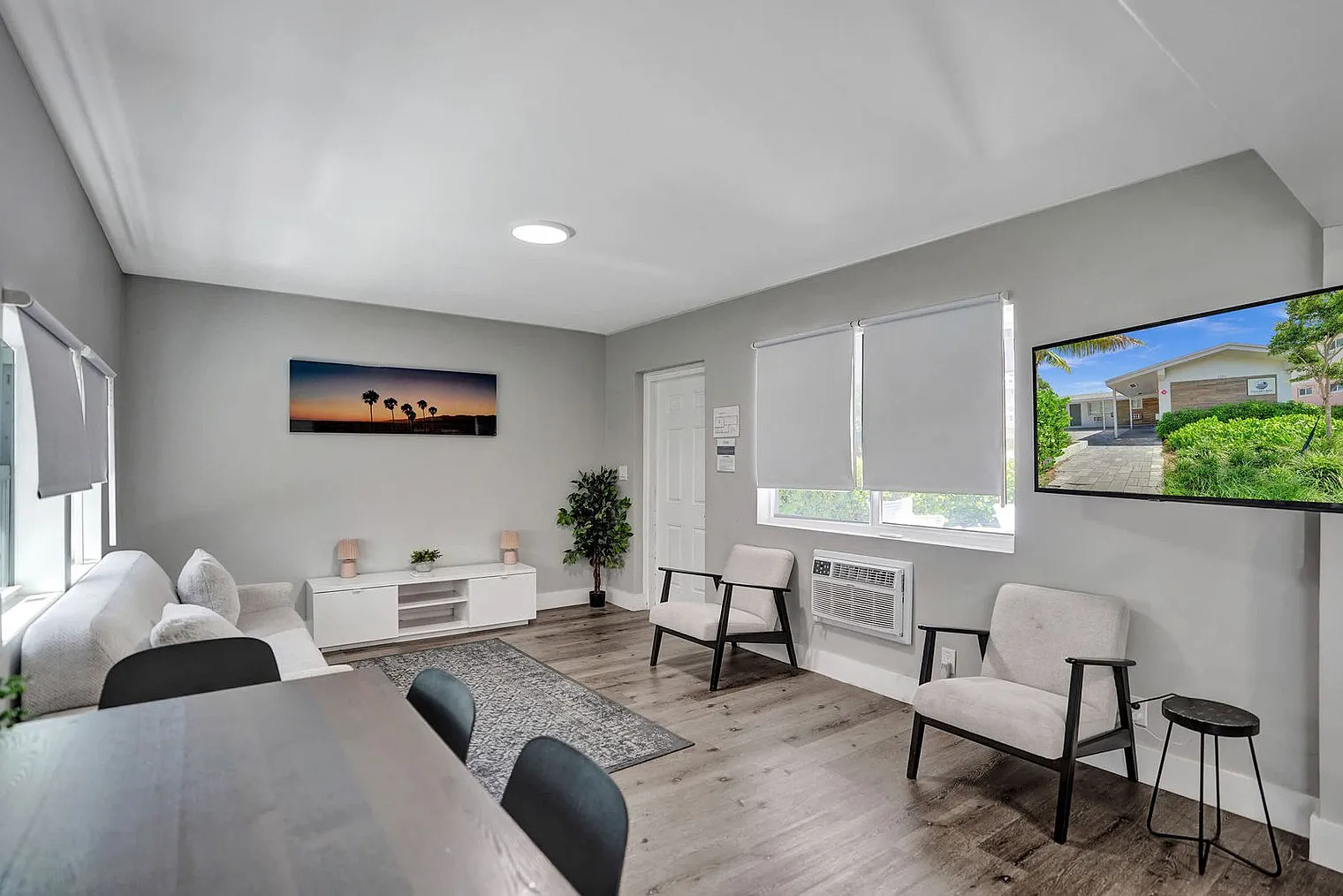 2 bed, 1.0 bath, 516 sqft, $2,218 — Photo 3