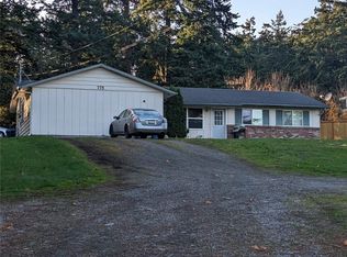 775 N Oak Harbor St, Oak Harbor, WA 98277