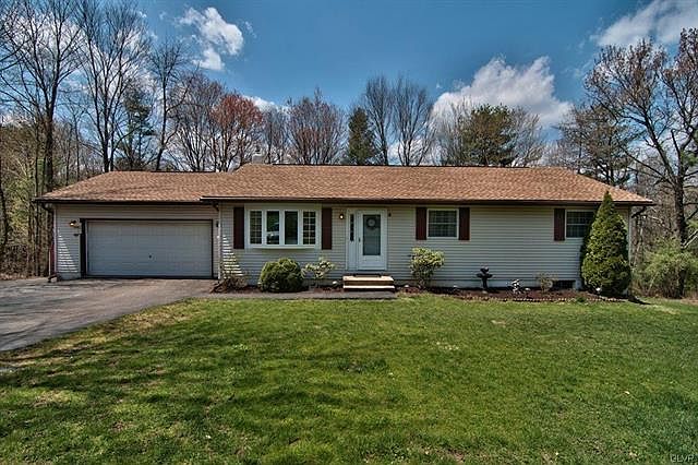 2nd image of 30 Horseshoe Dr