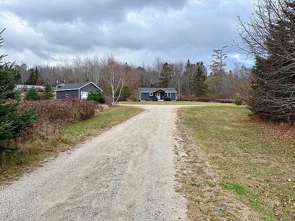 5th image of 119 Eastside Road