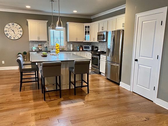 3rd image of 2031 Beamon Dr