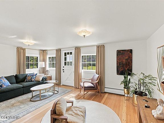4th image of 1359 Bannister Dr