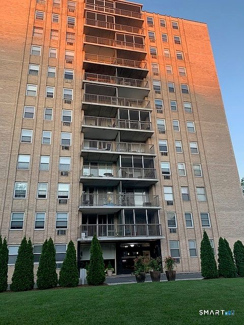 1st image of 65 Glenbrook Road #8D