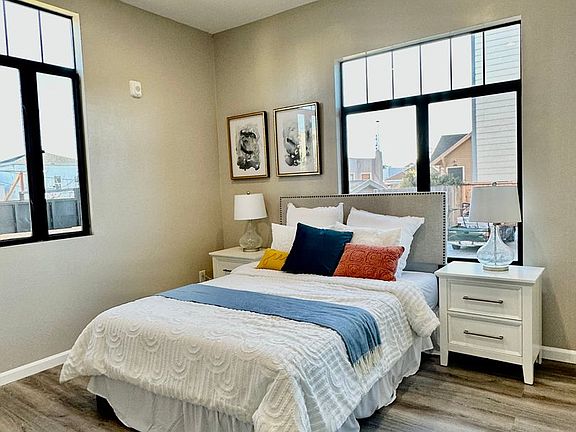 5th image of 1430 8th Ave #1438