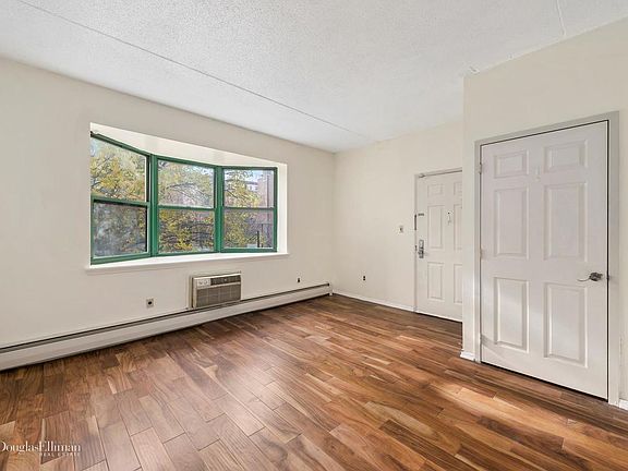 2nd image of 223 W 121st St APT 2