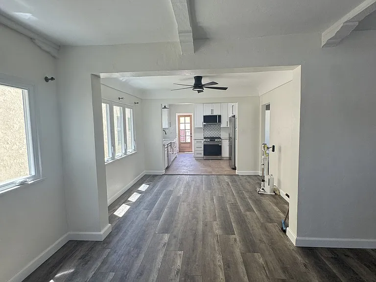 253 Covina Ave — Photo 25