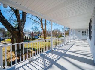 196 Whispering Pines Dr, Lincroft, NJ