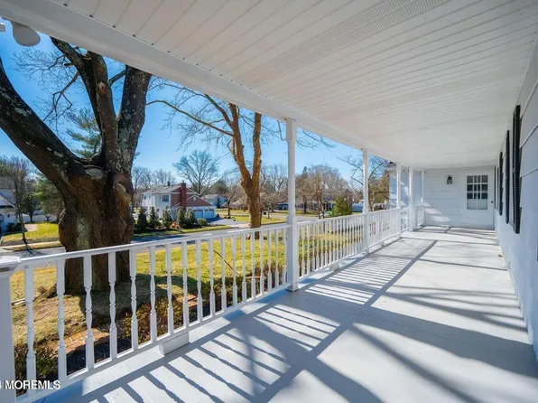 196 Whispering Pines Drive, Lincroft, NJ 07738