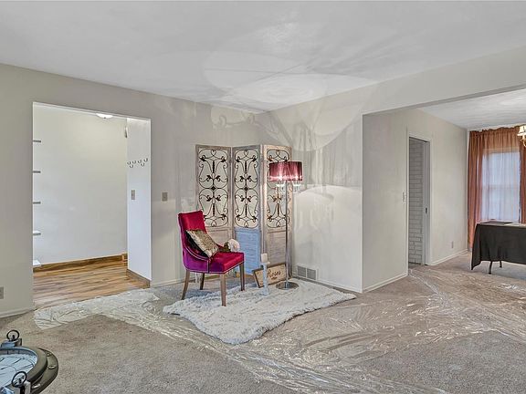 5th image of 11478 Lilac Ave