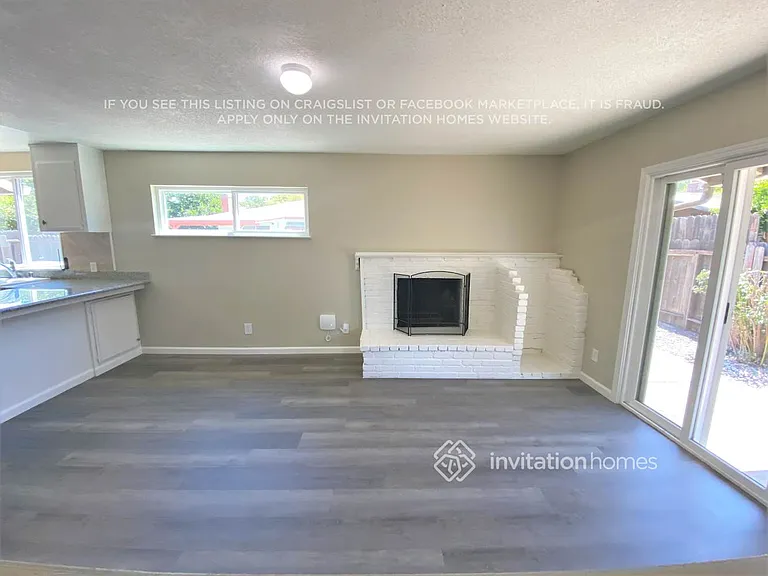 279 Coronado Ct — Photo 5