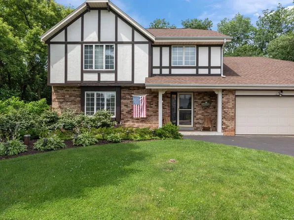 W275S4437 Green Country ROAD, Waukesha, WI 53189