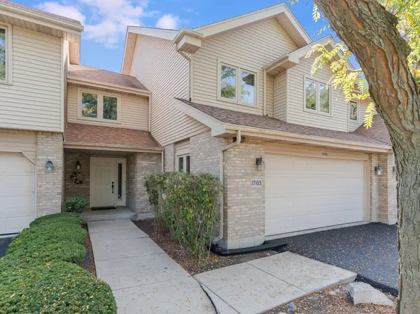17105 Rochelle Ln, Tinley Park, IL 60487