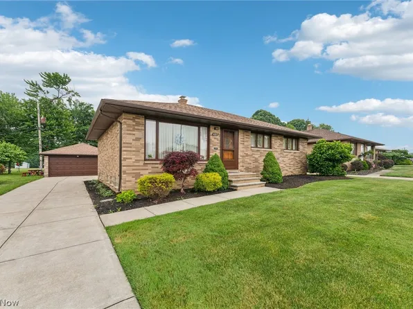 4817 Autumn Ln, Brooklyn, OH 44144