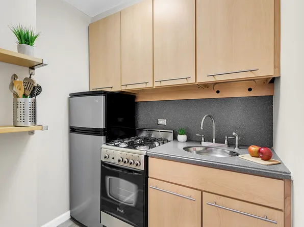 7259 Shore Road image 6 of 10