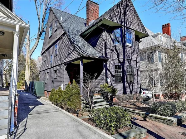 6 Barnes St, Providence, RI 02906