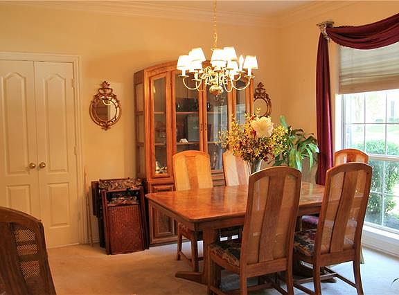 2nd image of 1509 Birchmont Ln