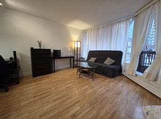 1330 Burrard St #907, Vancouver, BC