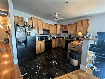 3rd image of 504 Quay St #16104677