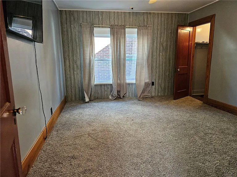 1127 Highland St #2 — Photo 16