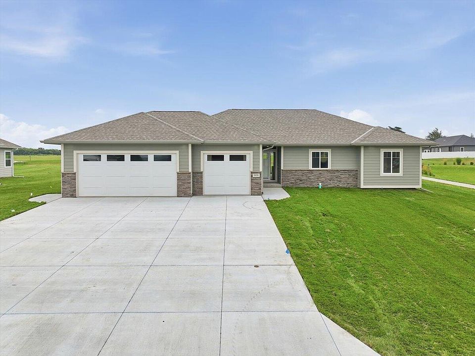 1st image of 908 Fairview Hills Dr