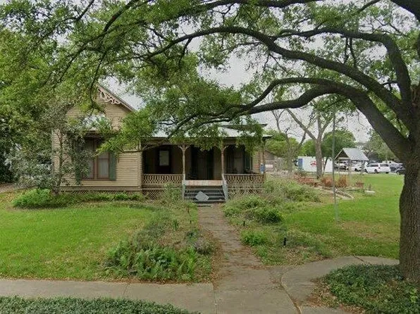 1303 Pecan St, Bastrop, TX 78602