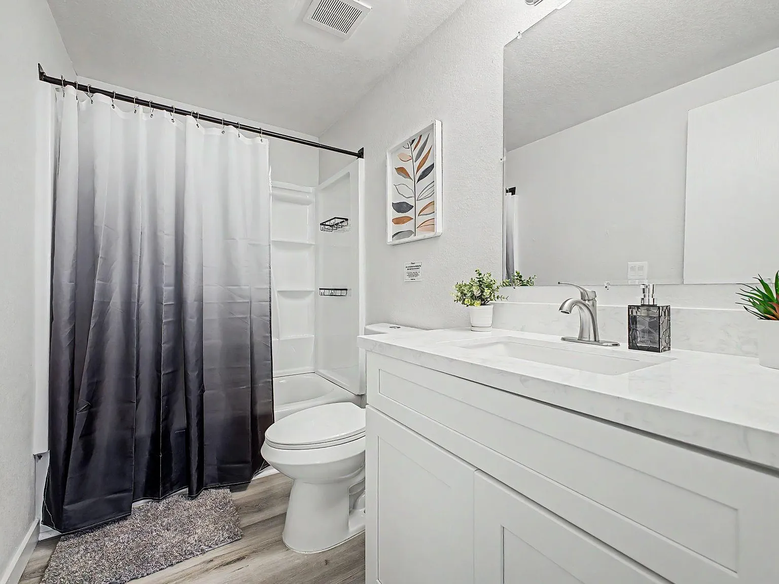 4 bed, 2.0 bath, 1800 sqft, $797 — Photo 3