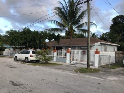 1860 NW 45th St, Miami, FL, 33142