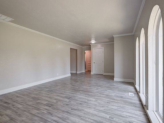 3rd image of 2625 NW 118th Cir