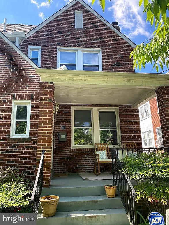 314 Peabody St NW photo 1