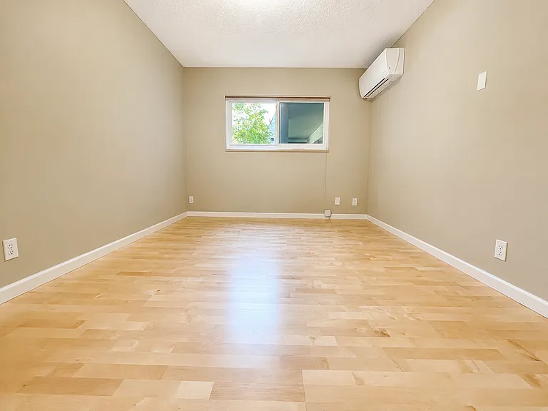 2393 SW Park Pl #106 — Photo 14