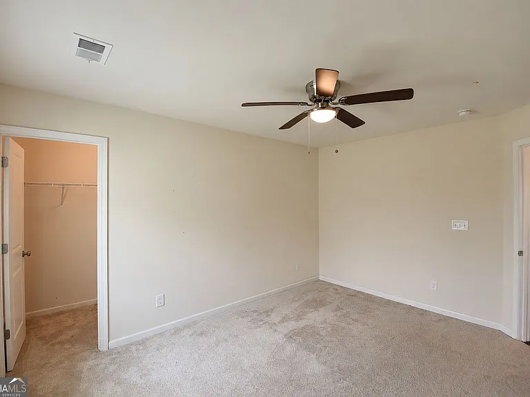 421 Southbridge Pass — Photo 53