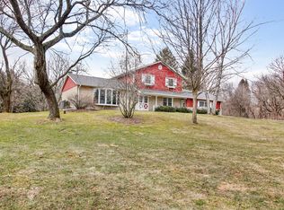 445 Pebble Creek Pass, Wales, WI 53183