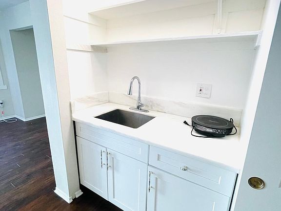 4th image of 5448 Ruthwood Dr